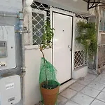 Comfy Studio In The Center