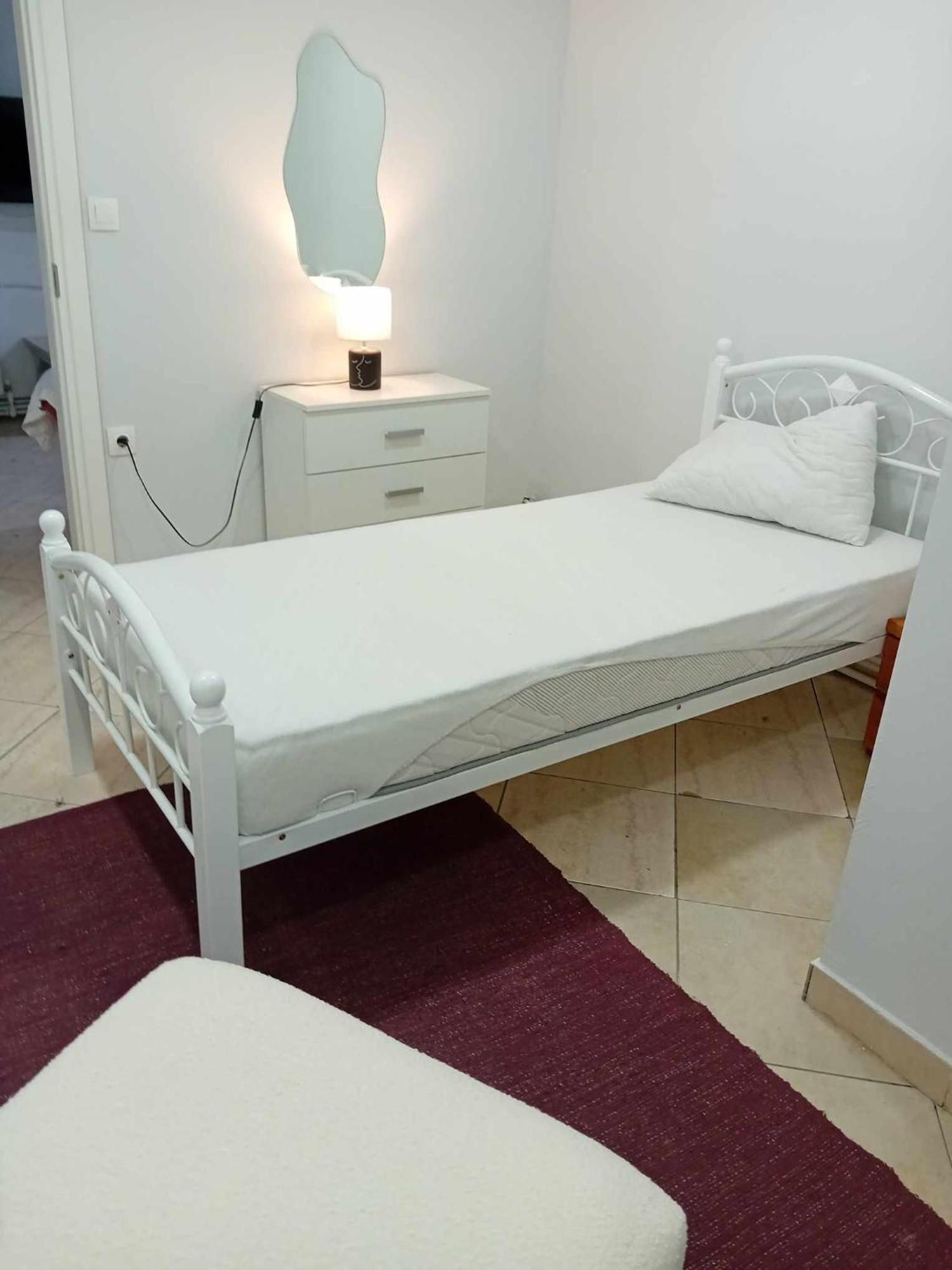 Comfy Studio In The Center *